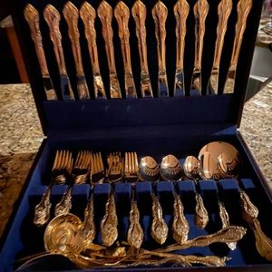 International gold plated silverware